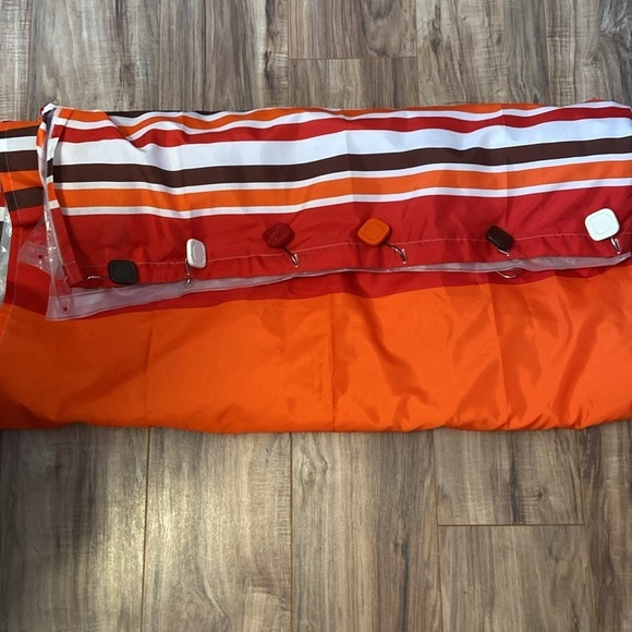 Shower curtain, liner and bath mat - Picture 10 of 11